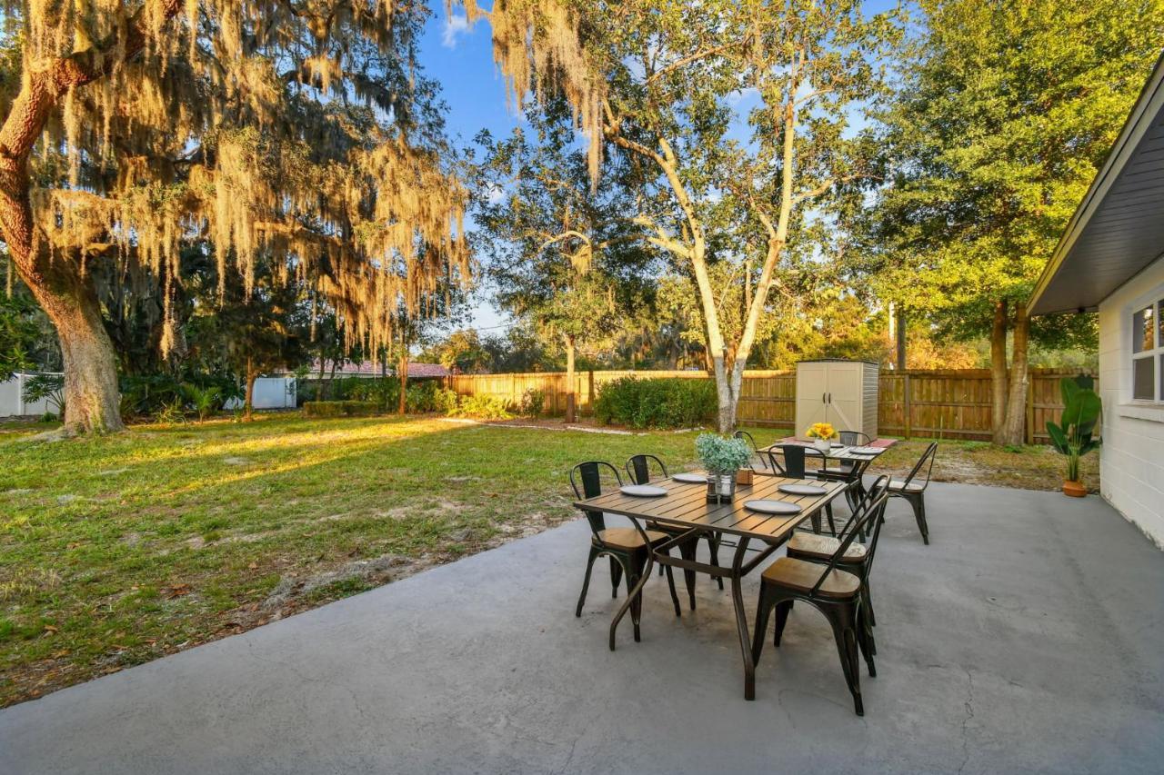 Plush Sheets, Games!, Huge Backyard, Massage Chair Tampa Exterior photo