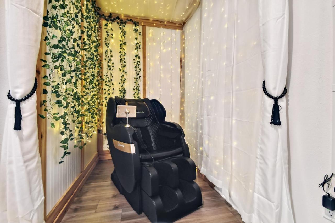 Plush Sheets, Games!, Huge Backyard, Massage Chair Tampa Exterior photo